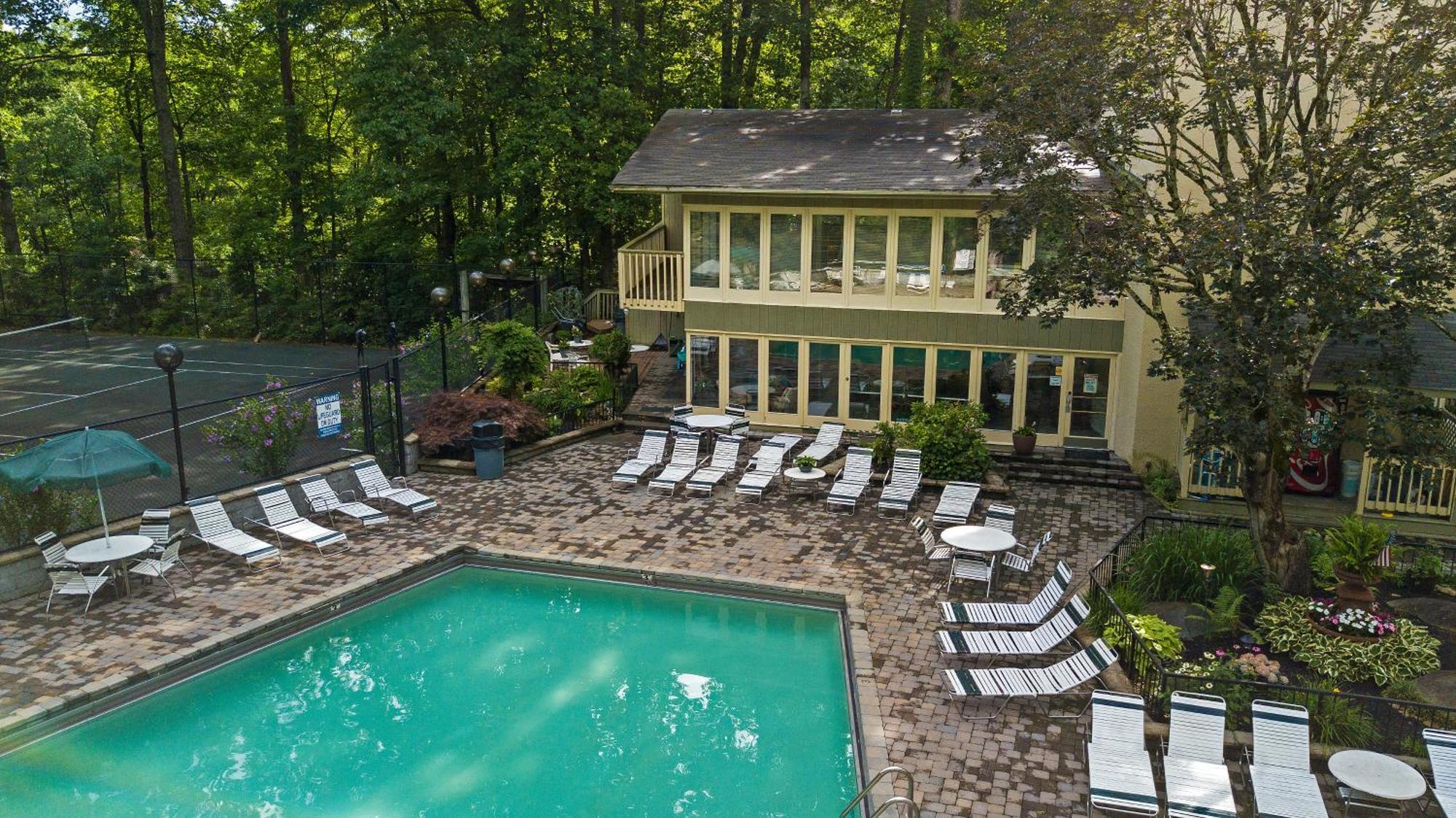 Вілла Three Bears Den, Hot Tub, Pool Table, Pool Access, 1089 Free Tickets Each Paid Day, Dollywood Inclu Гатлінбург Номер фото